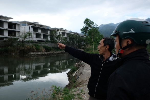 Dân Nha Trang lại căng băngrôn đòi đất tại dự án Sông Lô - Ảnh 5. Dân Nha Trang lại căng băngrôn đòi đất tại dự án Sông Lô - Ảnh 5.