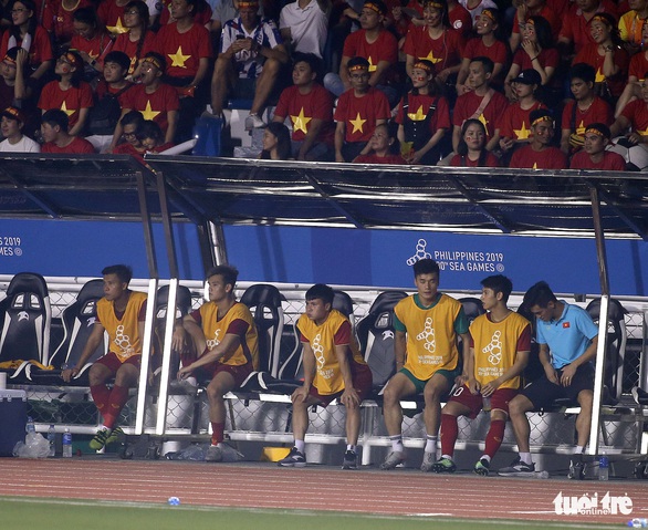 Quang Hải làm gì trong trận thắng U22 Campuchia 4-0? - Ảnh 4. Quang Hải làm gì trong trận thắng U22 Campuchia 4-0? - Ảnh 4.