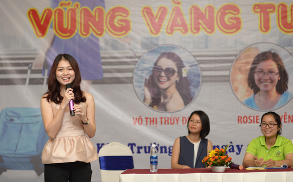 Những cô gái Việt vượt khó được bà Michelle Obama ôm chặt ở Long An - Ảnh 6. Những cô gái Việt vượt khó được bà Michelle Obama ôm chặt ở Long An - Ảnh 6.