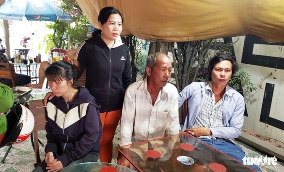 Một người đàn ông bị trúng đạn chết ở huyện Bình Chánh - Ảnh 2. Một người đàn ông bị trúng đạn chết ở huyện Bình Chánh - Ảnh 2.