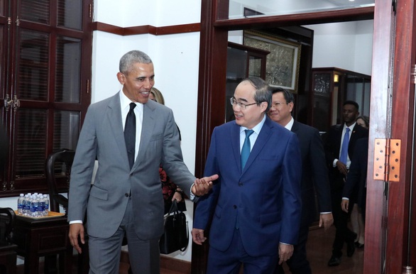 Bí thư Thành ủy Nguyễn Thiện Nhân tiếp xã giao cựu Tổng thống Mỹ Obama - Ảnh 2. Bí thư Thành ủy Nguyễn Thiện Nhân tiếp xã giao cựu Tổng thống Mỹ Obama - Ảnh 2.