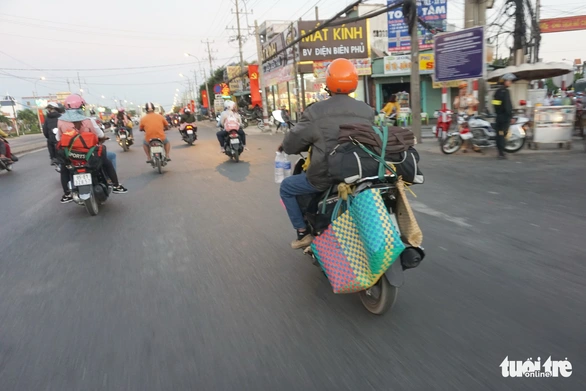 Lên lại Sài Gòn với trĩu nặng quà quê - Ảnh 5. Lên lại Sài Gòn với trĩu nặng quà quê - Ảnh 5.