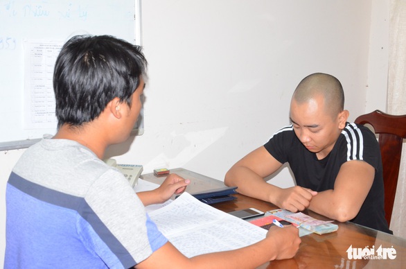 Cho vay với lãi suất cắt cổ, vay 10 triệu mà nợ đến gần... 40 triệu - Ảnh 1. Cho vay với lãi suất cắt cổ, vay 10 triệu mà nợ đến gần... 40 triệu - Ảnh 1.