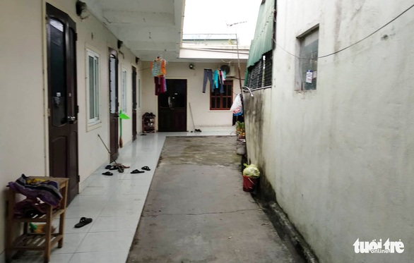 Giảng hòa cho hai vợ chồng, một cảnh sát bị đâm trọng thương - Ảnh 2. Giảng hòa cho hai vợ chồng, một cảnh sát bị đâm trọng thương - Ảnh 2.
