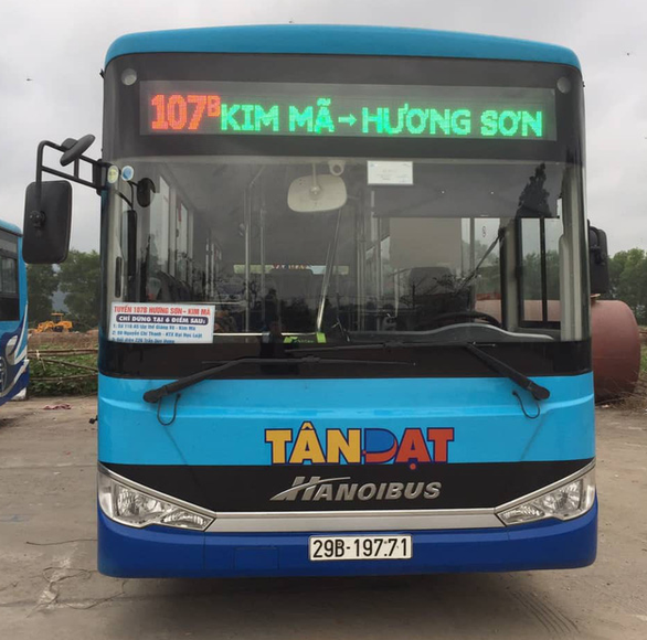 Hà nội có xe buýt chuyên phục vụ khách đi hội chùa hương