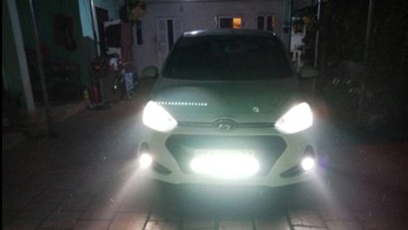 Cần mạnh tay xử xe gắn đèn Led - Ảnh 1. Cần mạnh tay xử xe gắn đèn Led - Ảnh 1.
