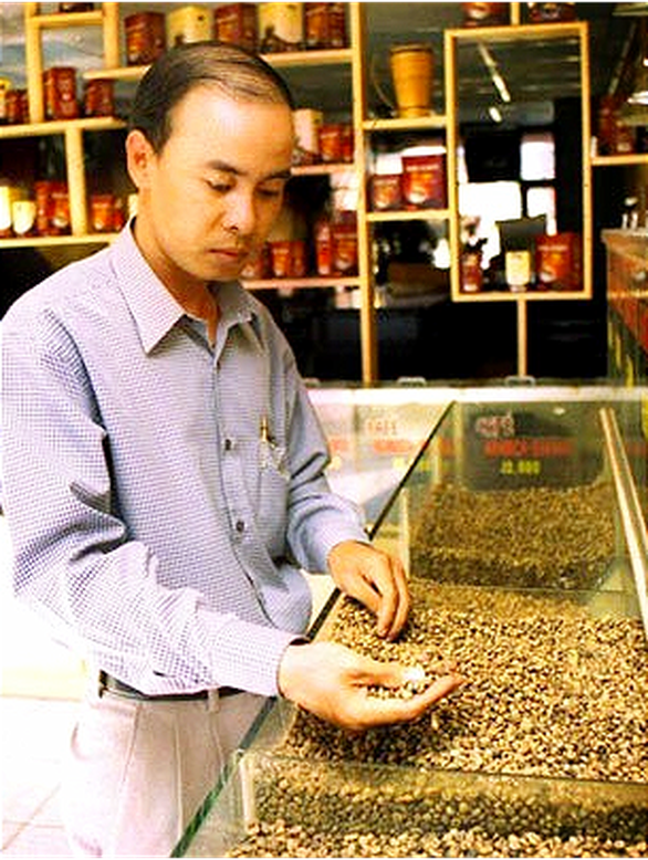 Hành trình ông chủ Trung Nguyên mang giấc mơ từ quê nghèo ra thế giới - Ảnh 2. Hành trình ông chủ Trung Nguyên mang giấc mơ từ quê nghèo ra thế giới - Ảnh 2.