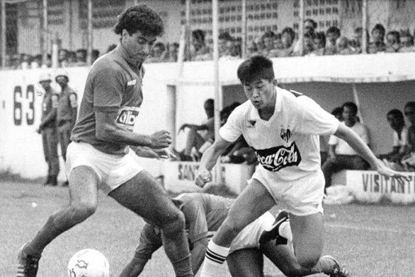 Tròn 52 tuổi, ‘Vua Kazu’ vẫn thi đấu mùa giải thứ 34 trong sự nghiệp - Ảnh 2. Tròn 52 tuổi, ‘Vua Kazu’ vẫn thi đấu mùa giải thứ 34 trong sự nghiệp - Ảnh 2.