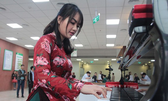 Tiếng dương cầm ở Bệnh viện 108 - Ảnh 1. Tiếng dương cầm ở Bệnh viện 108 - Ảnh 1.