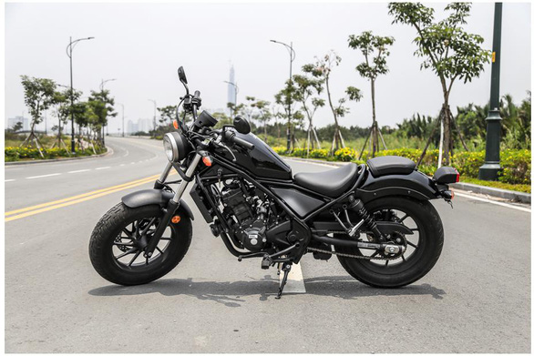 Honda Rebel 300 dành cho người mới dùng xe phân khối lớn - Ảnh 1.