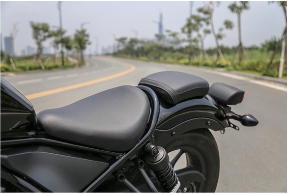 Honda Rebel 300 dành cho người mới dùng xe phân khối lớn - Ảnh 2.