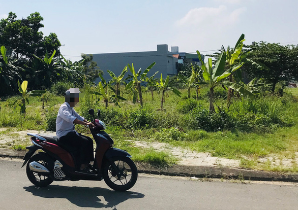 Dự án bất động sản ma đang bị điều tra vẫn rao bán - Ảnh 1. Dự án bất động sản ma đang bị điều tra vẫn rao bán - Ảnh 1.