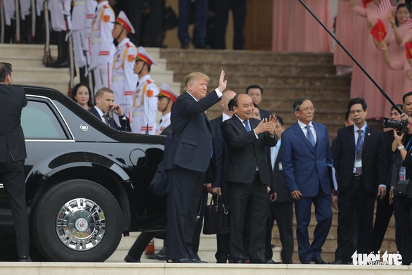 Thủ tướng Nguyễn Xuân Phúc hội kiến Tổng thống Trump - Ảnh 5. Thủ tướng Nguyễn Xuân Phúc hội kiến Tổng thống Trump - Ảnh 5.