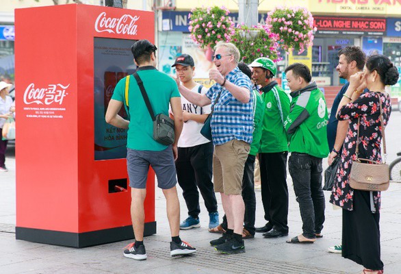 Coca-Cola nói gì về mẫu lon đặc biệt dịp thượng đỉnh Mỹ - Triều? - Ảnh 8. Coca-Cola nói gì về mẫu lon đặc biệt dịp thượng đỉnh Mỹ - Triều? - Ảnh 8.