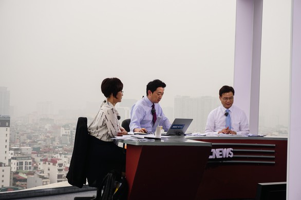 Vào trường quay di động truyền hình Hàn để biết họ chuyên nghiệp cỡ nào - Ảnh 5. Vào trường quay di động truyền hình Hàn để biết họ chuyên nghiệp cỡ nào - Ảnh 5.
