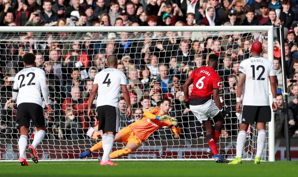 Bất bại trận thứ 9 liên tiếp, M.U tạm đẩy Chelsea khỏi top 4 - Ảnh 2. Bất bại trận thứ 9 liên tiếp, M.U tạm đẩy Chelsea khỏi top 4 - Ảnh 2.