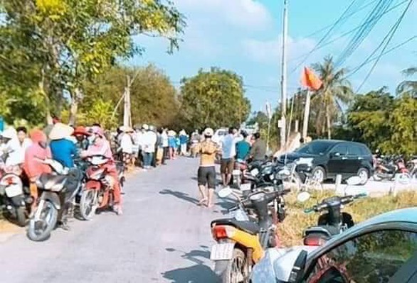 Vụ giằng co chết trộm: vợ về lo tang chồng, công an xem xét khởi tố hay không? - Ảnh 1. Vụ giằng co chết trộm: vợ về lo tang chồng, công an xem xét khởi tố hay không? - Ảnh 1.