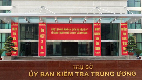 Cơ quan kiểm tra có quyền yêu cầu dừng công tác cán bộ, đảng viên có dấu hiệu vi phạm - Ảnh 1. Cơ quan kiểm tra có quyền yêu cầu dừng công tác cán bộ, đảng viên có dấu hiệu vi phạm - Ảnh 1.