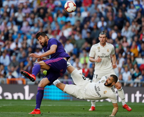 Xà ngang + VAR không cản nổi HLV Zidane - Ảnh 3. Xà ngang + VAR không cản nổi HLV Zidane - Ảnh 3.