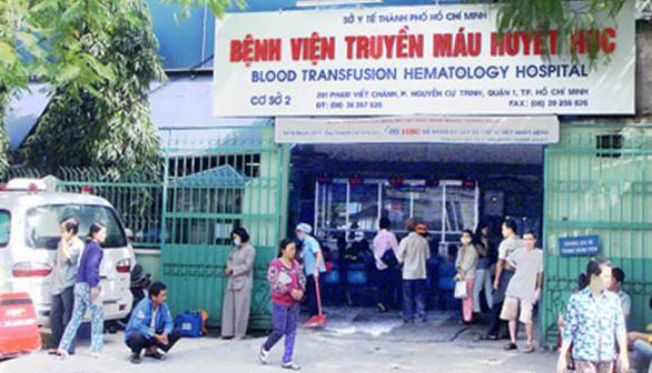 Nỗi uất ức của bệnh nhân ung thư máu bị bác sĩ vòi tiền - Ảnh 2. Nỗi uất ức của bệnh nhân ung thư máu bị bác sĩ vòi tiền - Ảnh 2.