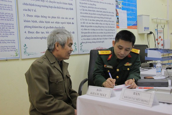 Những tấm bảng gửi gắm tình yêu biển đảo - Ảnh 5. Những tấm bảng gửi gắm tình yêu biển đảo - Ảnh 5.