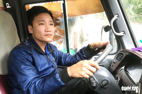 Thấy cháu chạy qua đường, tôi chỉ kịp đạp phanh, bẻ lái... - Ảnh 2. Thấy cháu chạy qua đường, tôi chỉ kịp đạp phanh, bẻ lái... - Ảnh 2.