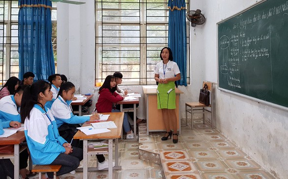 Tuyển sinh lớp 10: khi nào thầy trò thôi phát sốt vì thi? - Ảnh 1. Tuyển sinh lớp 10: khi nào thầy trò thôi phát sốt vì thi? - Ảnh 1.