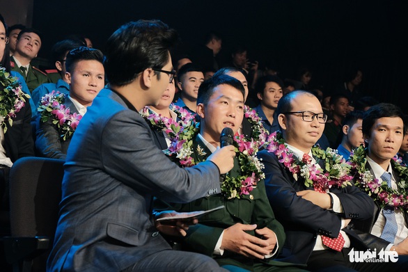 Những cánh chim không mỏi chinh phục đỉnh cao - Ảnh 5. Những cánh chim không mỏi chinh phục đỉnh cao - Ảnh 5.