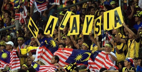 CĐV Malaysia dọa cạch mặt đội tuyển Malaysia vì giá vé... cắt cổ - Ảnh 1. CĐV Malaysia dọa cạch mặt đội tuyển Malaysia vì giá vé... cắt cổ - Ảnh 1.