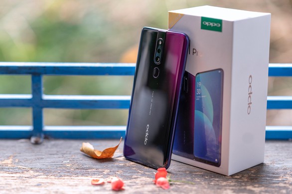 Đập hộp OPPO F11: Smartphone tầm trung với màn hình toàn cảnh - Ảnh 1. Đập hộp OPPO F11: Smartphone tầm trung với màn hình toàn cảnh - Ảnh 1.