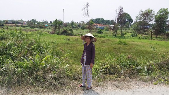 16 năm sau phát hiện chính quyền làm sổ đỏ nhầm thửa đất hàng xóm - Ảnh 1. 16 năm sau phát hiện chính quyền làm sổ đỏ nhầm thửa đất hàng xóm - Ảnh 1.