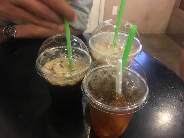 Dân công sở muốn thoát cảnh ly nhựa, hộp xốp có dễ không? - Ảnh 2. Dân công sở muốn thoát cảnh ly nhựa, hộp xốp có dễ không? - Ảnh 2.