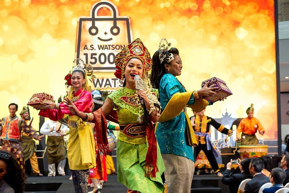 Tập đoàn A.S. Watson mở cửa hàng thứ 15.000 tại Kuala Lumpur - Ảnh 5. Tập đoàn A.S. Watson mở cửa hàng thứ 15.000 tại Kuala Lumpur - Ảnh 5.