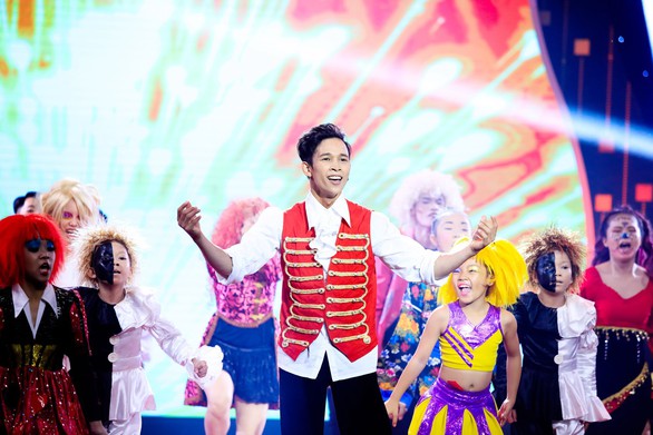 Tái hiện nhạc kịch Greatest Showman, Mạnh Quyền vô địch Tinh hoa hội tụ - Ảnh 1. Tái hiện nhạc kịch Greatest Showman, Mạnh Quyền vô địch Tinh hoa hội tụ - Ảnh 1.