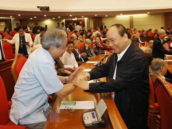 Tổng bí thư, Chủ tịch nước: Các nguyên lãnh đạo là chỗ dựa vững chắc cho Đảng - Ảnh 3. Tổng bí thư, Chủ tịch nước: Các nguyên lãnh đạo là chỗ dựa vững chắc cho Đảng - Ảnh 3.