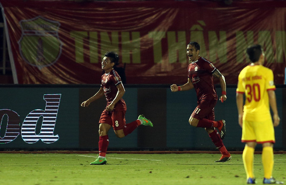 HLV Chung Hae Soung tiếp tục đưa CLB TP.HCM đứng đầu V-League 2019 - Ảnh 3. HLV Chung Hae Soung tiếp tục đưa CLB TP.HCM đứng đầu V-League 2019 - Ảnh 3.
