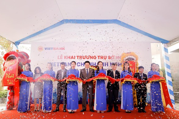 Vietbank chi nhánh Nghệ An khai trương trụ sở mới - Ảnh 1. Vietbank chi nhánh Nghệ An khai trương trụ sở mới - Ảnh 1.