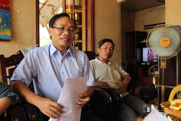 Trưởng phòng giáo dục bị trù dập vì không giúp thí sinh đậu viên chức? - Ảnh 1. Trưởng phòng giáo dục bị trù dập vì không giúp thí sinh đậu viên chức? - Ảnh 1.