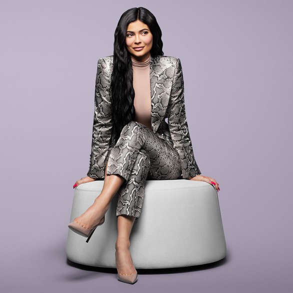 Forbes cáo buộc tỉ phú trẻ nhất thế giới - siêu mẫu Kylie Jenner dối trá tài sản - Ảnh 2. Forbes cáo buộc tỉ phú trẻ nhất thế giới - siêu mẫu Kylie Jenner dối trá tài sản - Ảnh 2.
