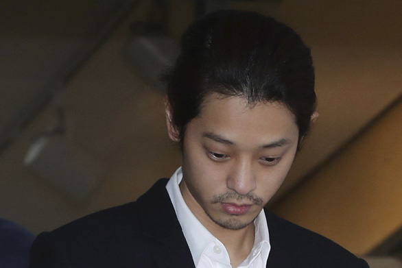 Jung Joon Young có thể bị truy tố tội quay lén và phát tán video sex - Ảnh 1.
