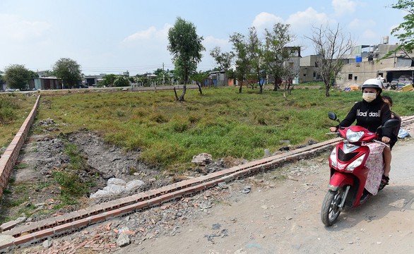 Chuyển mục đích sử dụng đất: Huyện chùn tay, dân “dài cổ” đợi - Ảnh 1. Chuyển mục đích sử dụng đất: Huyện chùn tay, dân “dài cổ” đợi - Ảnh 1.