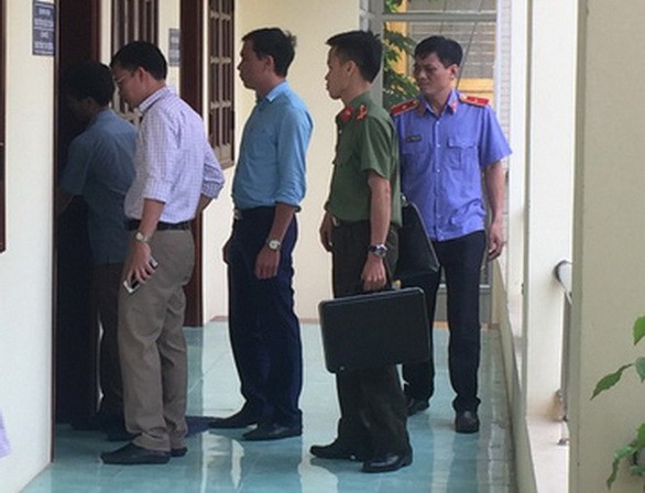 Người sửa điểm thi bị khởi tố, người mua điểm bị xử lý thế nào? - Ảnh 1. Người sửa điểm thi bị khởi tố, người mua điểm bị xử lý thế nào? - Ảnh 1.