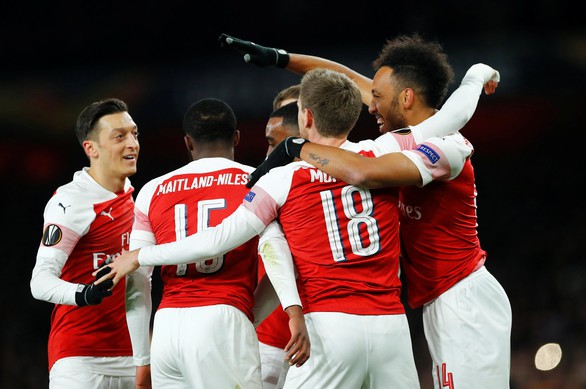 Đá bại Napoli 2-0, Arsenal chiếm ưu thế lớn - Ảnh 1. Đá bại Napoli 2-0, Arsenal chiếm ưu thế lớn - Ảnh 1.