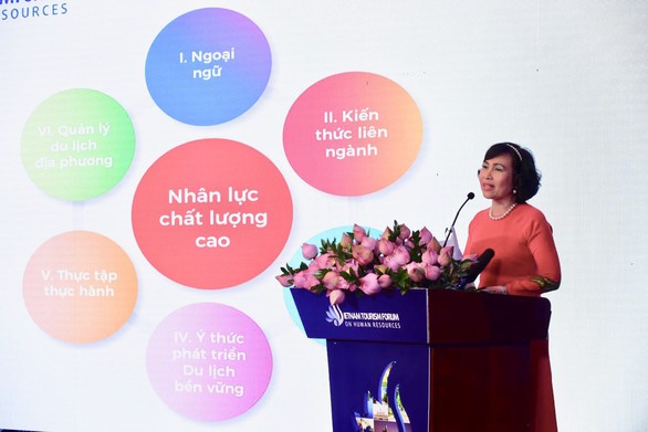 Nhân lực tạo ra giá trị du lịch, không phải cơ sở xa hoa - Ảnh 4. Nhân lực tạo ra giá trị du lịch, không phải cơ sở xa hoa - Ảnh 4.