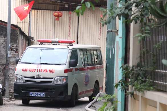 Tìm được 8 thi thể nạn nhân vụ cháy nhà xưởng, có 4 người cùng gia đình - Ảnh 6. Tìm được 8 thi thể nạn nhân vụ cháy nhà xưởng, có 4 người cùng gia đình - Ảnh 6.