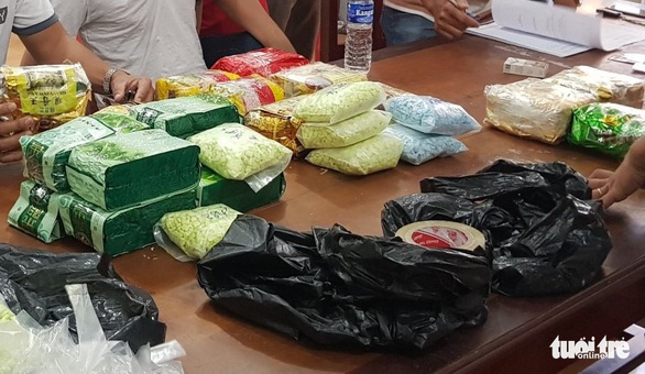 Bắt thêm 3 người trong đường dây vận chuyển ma túy từ Campuchia về TP.HCM - Ảnh 2. Bắt thêm 3 người trong đường dây vận chuyển ma túy từ Campuchia về TP.HCM - Ảnh 2.