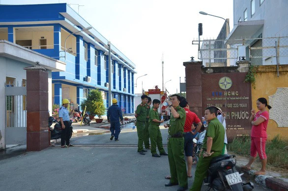 Nổ bộ điều chỉnh máy biến áp gây cúp điện diện rộng ở TP.HCM - Ảnh 1. Nổ bộ điều chỉnh máy biến áp gây cúp điện diện rộng ở TP.HCM - Ảnh 1.