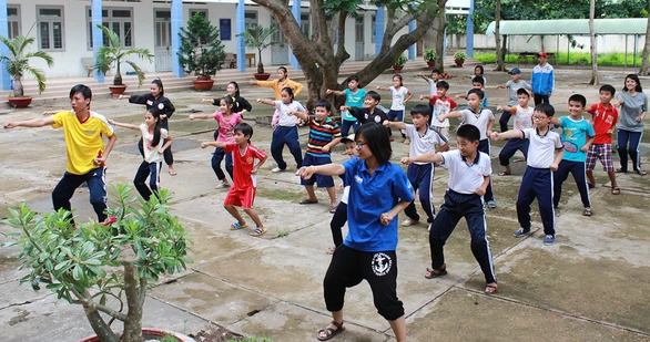Hệ lụy từ giang hồ mạng: Lấy tích cực đẩy lùi tiêu cực - Ảnh 1. Hệ lụy từ giang hồ mạng: Lấy tích cực đẩy lùi tiêu cực - Ảnh 1.