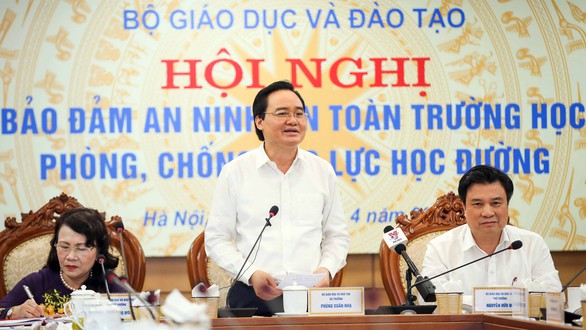 25 văn bản chống bạo lực học đường nhưng bạo lực vẫn... tăng, làm sao? - Ảnh 1. 25 văn bản chống bạo lực học đường nhưng bạo lực vẫn... tăng, làm sao? - Ảnh 1.