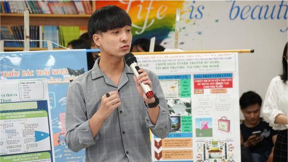 Sinh viên thực hành giảm thiểu rác thải nhựa - Ảnh 2. Sinh viên thực hành giảm thiểu rác thải nhựa - Ảnh 2.